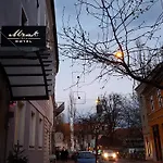 Mrak Hotel