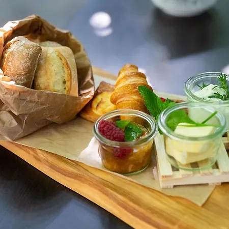 Mrak 4* 卢布尔雅那