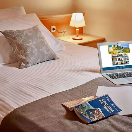Mrak 4* リュブリャナ