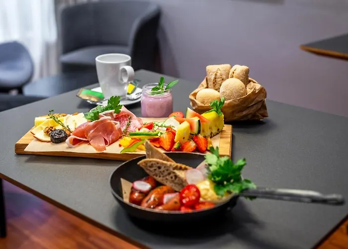 Mrak 4* לובליאנה